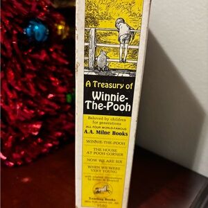 Vintage Winnie the Pooh Box of books. Set of 4